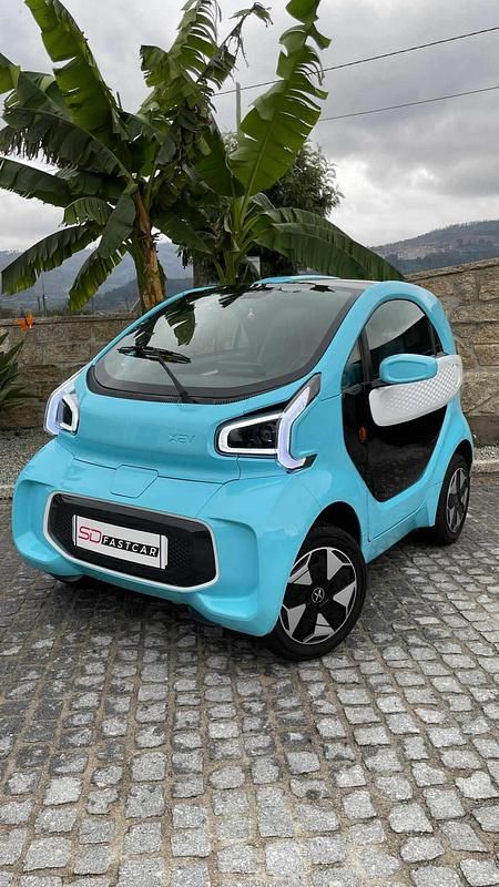 Azul Usado 2022 XEV Yoyo Citadino | € 11.000 - Imagem 1/4