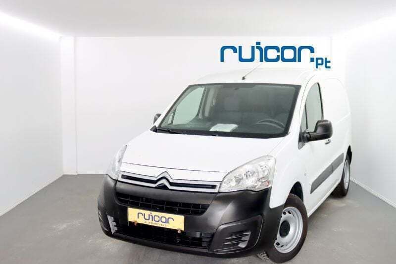 Branco Usado 2017 Citroën Berlingo Feel Monovolume | € 12.750 (Caro) - Imagem 1/4