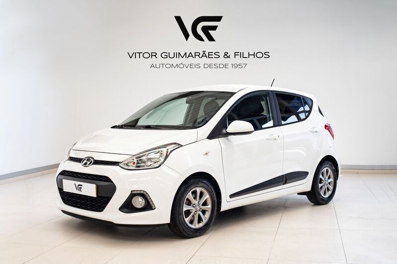 Branco Usado 2016 Hyundai i10 Citadino | € 9.490 (Preço justo) - Imagem 1/4