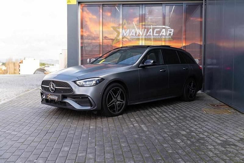 Usado Mercedes C300 313 HP (230 kW) 2022 Cinzento