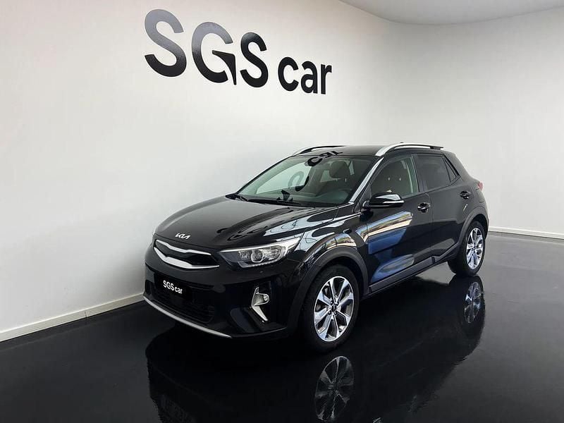 Preto Usado 2024 Kia Stonic SUV | € 18.700 (Preço justo) - Imagem 1/4