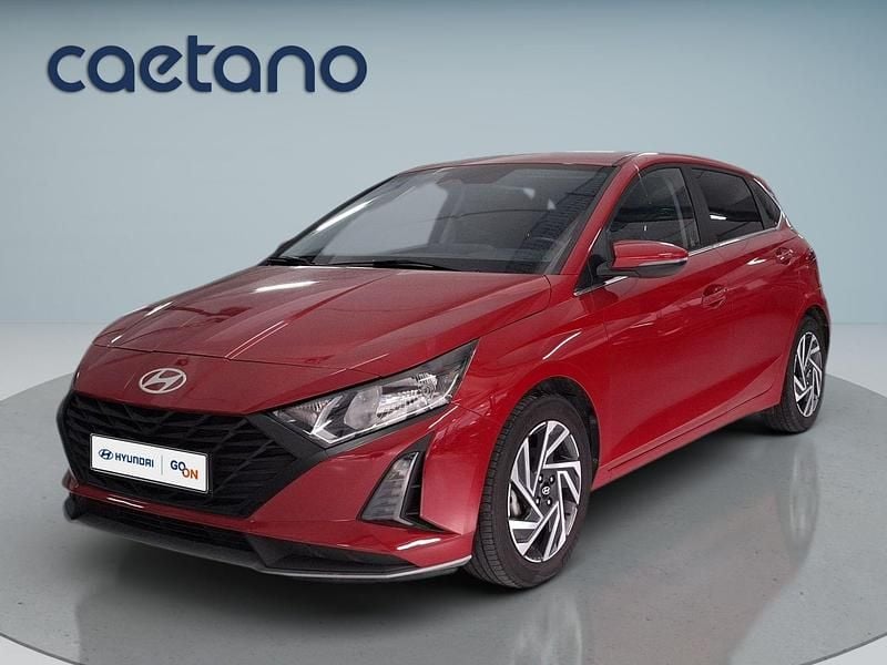 Usado Hyundai i20 Comfort 84 HP (61 kW) 2024 Dragon red (metalizado) Citadino