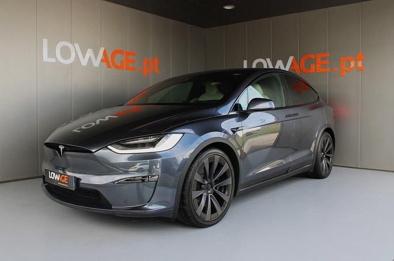 Cinza Usado 2023 Tesla Model X Long Range AWD SUV | € 79.800 - Imagem 1/4
