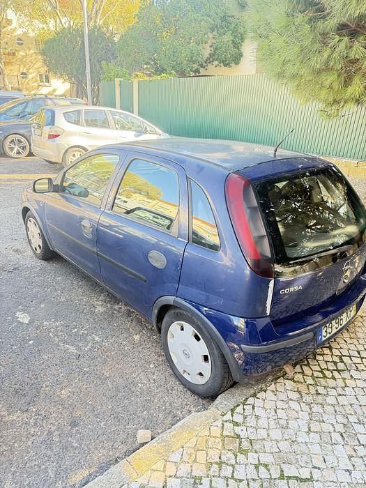 Usado 2004 Opel Corsa Sedan | € 1.700 (Preço justo) - Imagem 1/4