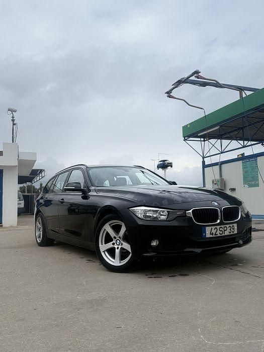 Usado 2013 BMW 318 Sedan | € 11.500 (Preço justo) - Imagem 1/4
