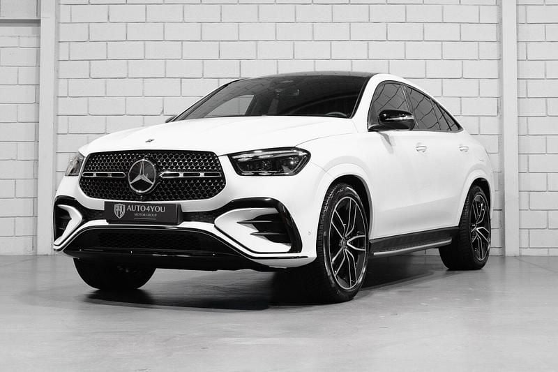 Branco Usado 2024 Mercedes GLE350 Coupé | € 85.990 - Imagem 1/4