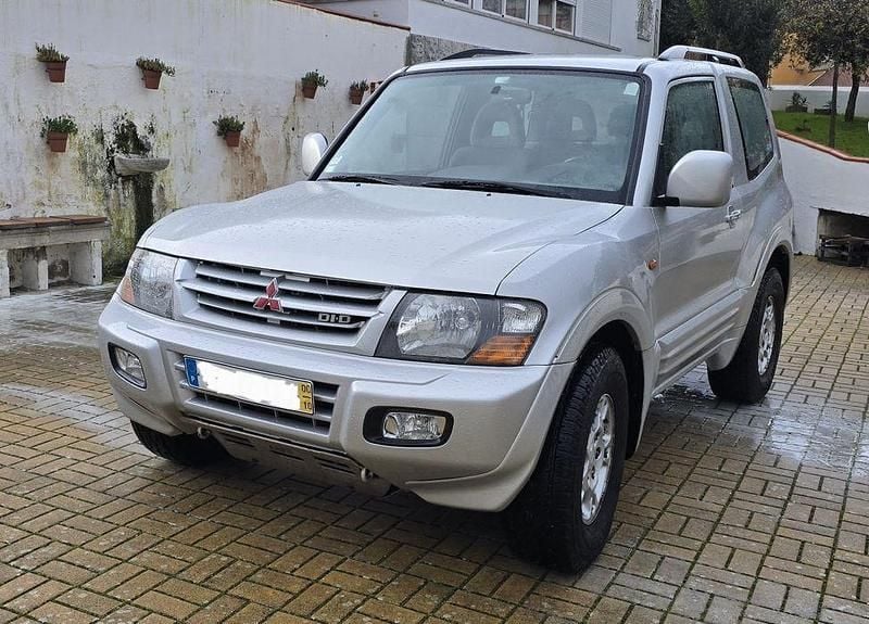 Usado Mitsubishi Pajero 165 HP (121 kW) 2000 SUV