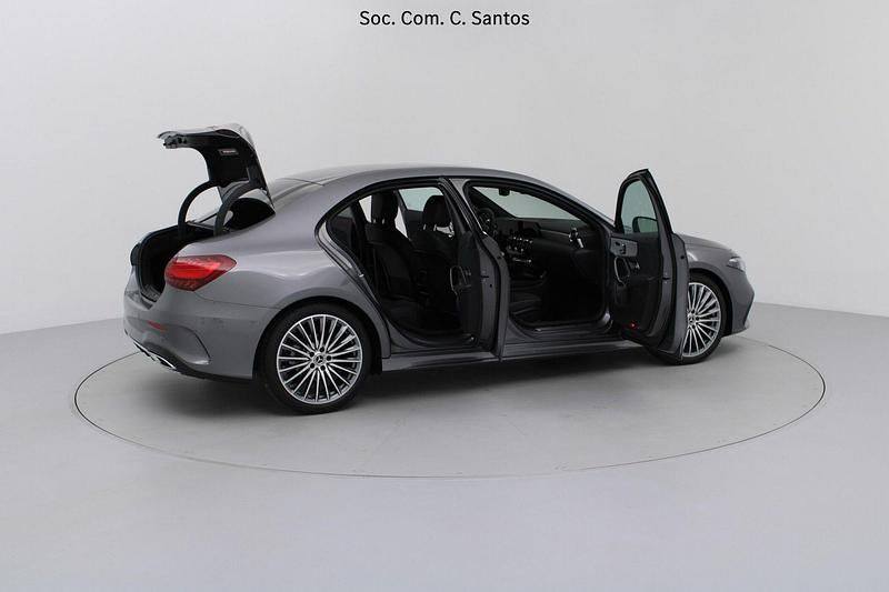 Usado Mercedes A180 AMG 116 HP (85 kW) 2025 Cinza Sedan