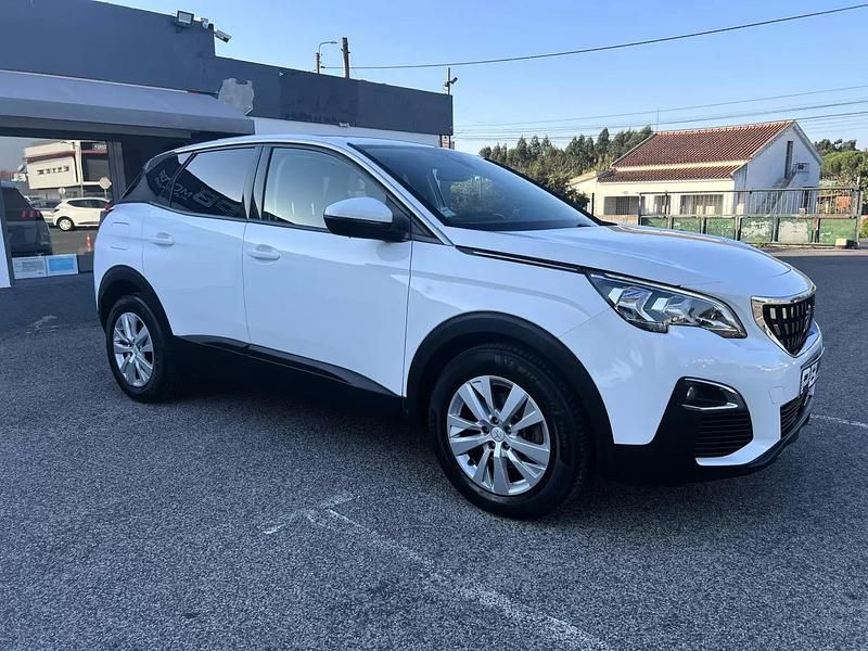 Usado Peugeot 3008 Active 131 HP (96 kW) 2019 Preto Citadino