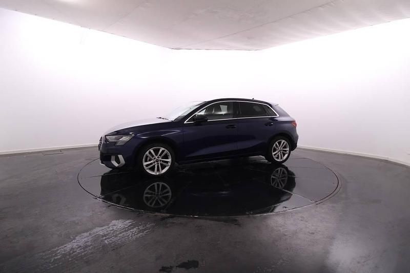 Usado Audi A3 Sportback e-tron 110 HP (80 kW) 2024 Azul Citadino