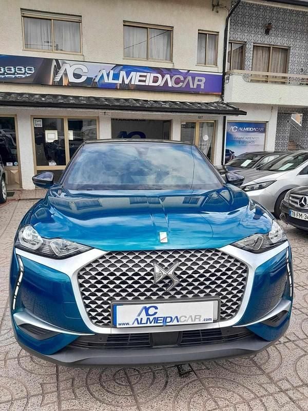 Azul Usado 2020 DS Automobiles DS3 Crossback E-Tense Performance SUV | € 17.990 (Bom preço) - Imagem 1/4