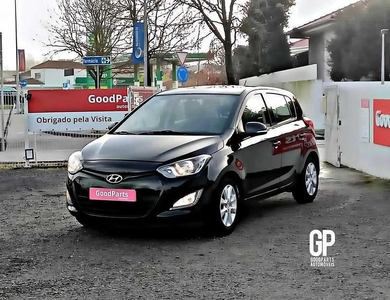 Preto Usado 2012 Hyundai i20 Style | € 7.490 - Imagem 1/4