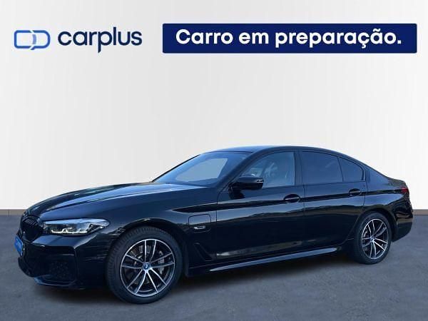 Preto Usado 2022 BMW 530e Sedan | € 39.900 (Preço justo) - Imagem 1/3