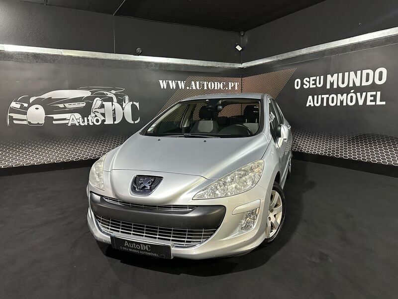 Cinza Usado 2009 Peugeot 308 | € 5.990 (Caro) - Imagem 1/4