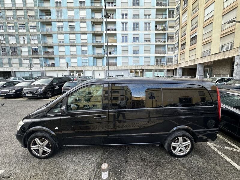 Usado 2012 Mercedes Vito Monovolume | € 16.000 - Imagem 1/4