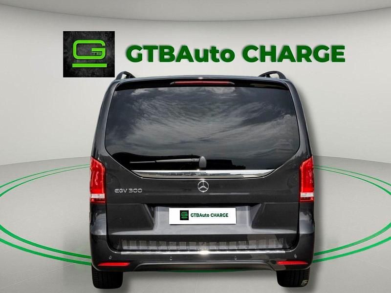 Cinza Usado 2024 Mercedes EQV300 Monovolume | € 52.999 - Imagem 1/4