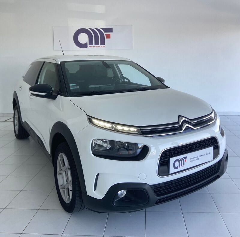 Branco Usado 2018 Citroën C4 Feel | € 15.990 (Preço elevado) - Imagem 1/4