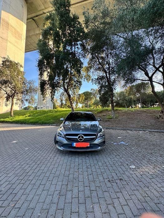 Usado 2017 Mercedes 220 Carrinha | € 20.500 - Imagem 1/4