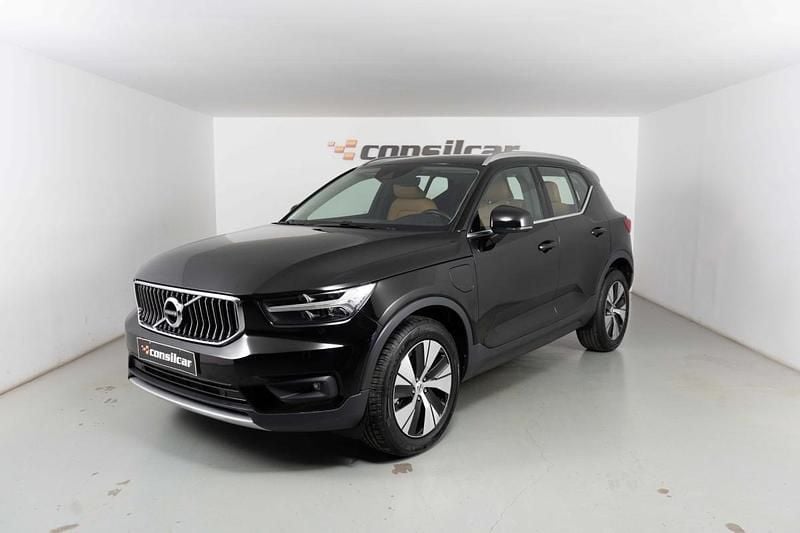 Preto Usado 2021 Volvo XC40 Inscription SUV | € 28.890 (Preço justo) - Imagem 1/4