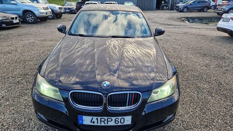 Usado 2011 BMW 320 Sedan | € 8.000 (Bom preço) - Imagem 1/4