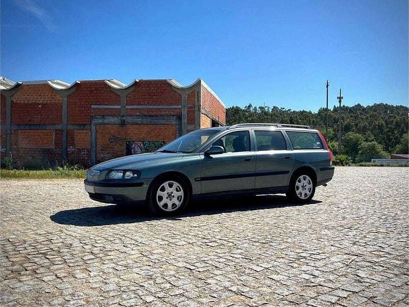 Usado 2001 Volvo V70 Carrinha | € 3.150 - Imagem 1/4