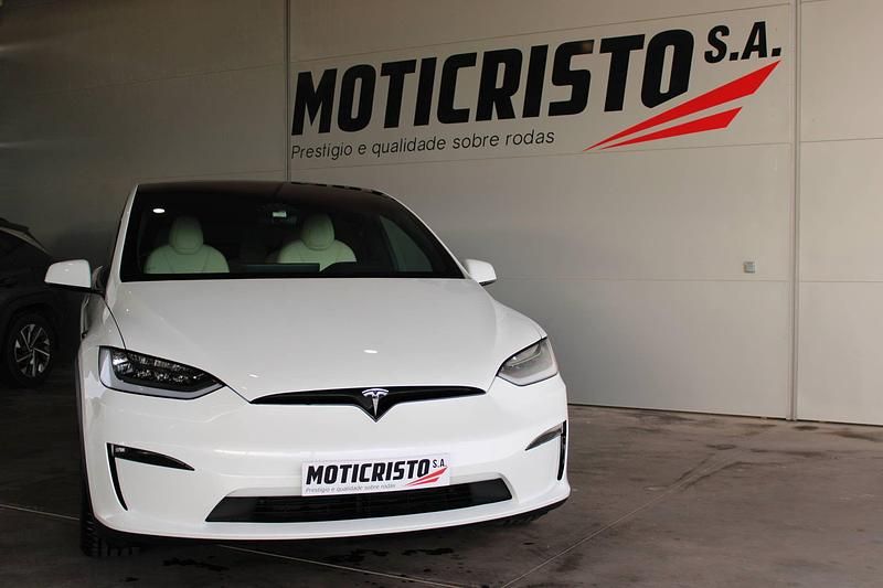Usado Tesla Model X Long Range AWD 492 kW (670 HP) 2023 Branco SUV