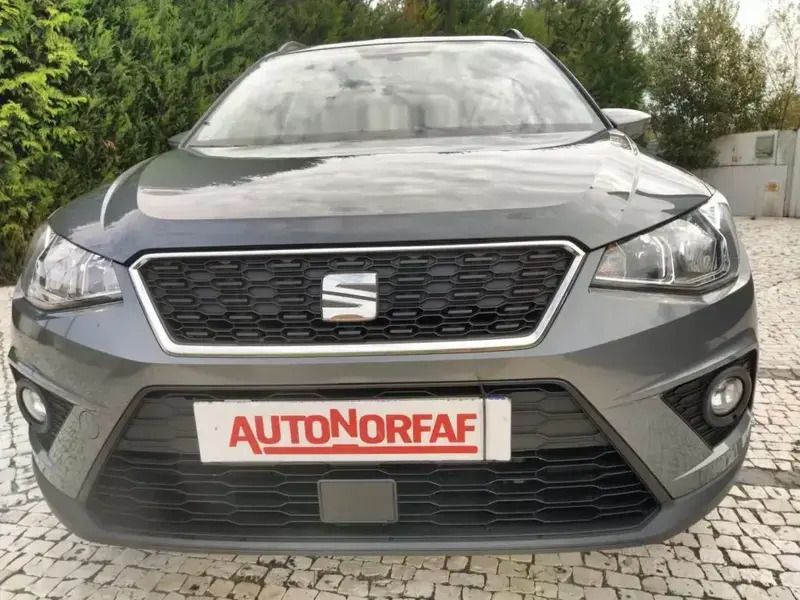 Cinza Usado 2018 Seat Arona XCELLENCE SUV | € 16.900 (Caro) - Imagem 1/4