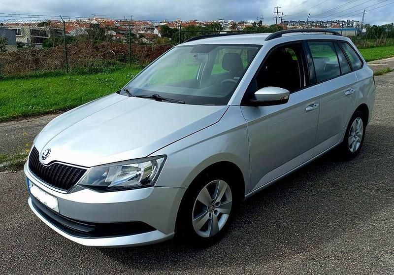 Usado 2017 Skoda Fabia Carrinha | € 8.750 - Imagem 1/4