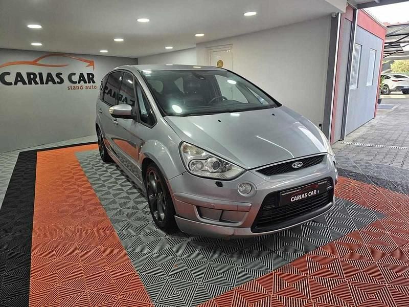 Usado Ford S-MAX Titanium 175 HP (128 kW) 2010 Cinza Monovolume