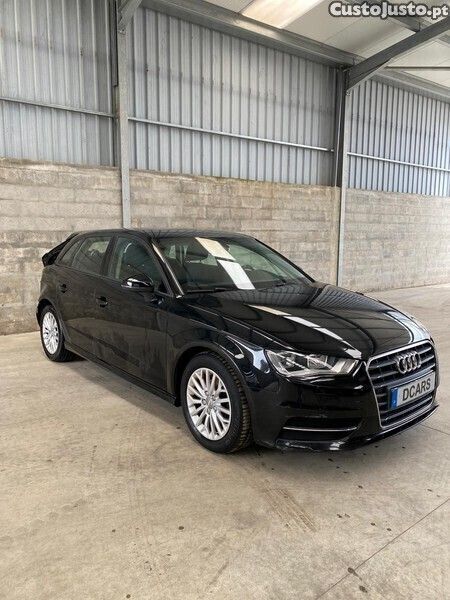 Preto Usado 2015 Audi A3 | € 7.978 - Imagem 1/1