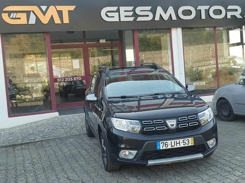 Preto Usado 2018 Dacia Sandero Citadino | € 11.990 (Preço justo) - Imagem 1/4