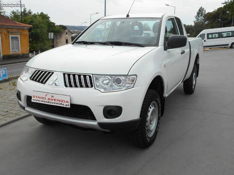 Mitsubishi l200 3