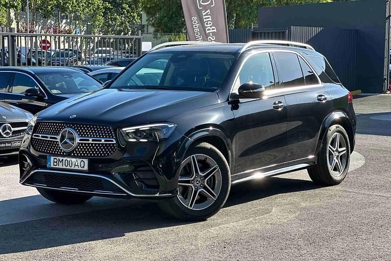 Preto Usado 2024 Mercedes GLE300 SUV | € 89.900 - Imagem 1/4