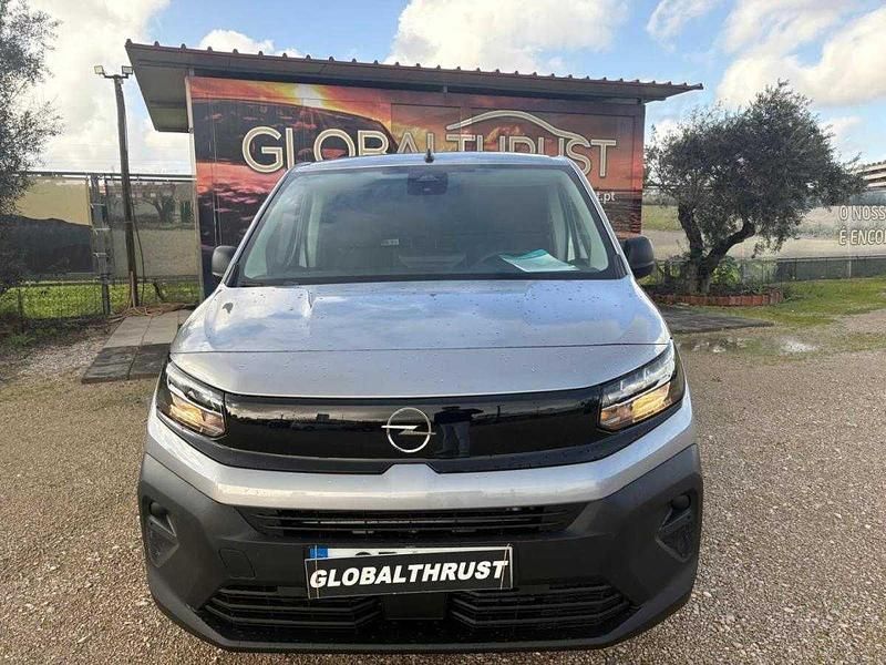 Novo Fiat Doblò 130 HP (95 kW) 2025 Cinzento Monovolume