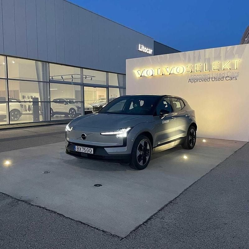 Cinzento Usado 2025 Volvo EX30 SUV | € 38.500 (Super Preço) - Imagem 1/4