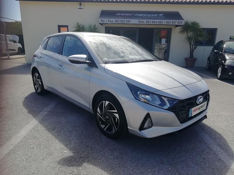 Cinza Usado 2021 Hyundai i20 Comfort | € 14.500 (Preço justo) - Imagem 1/4