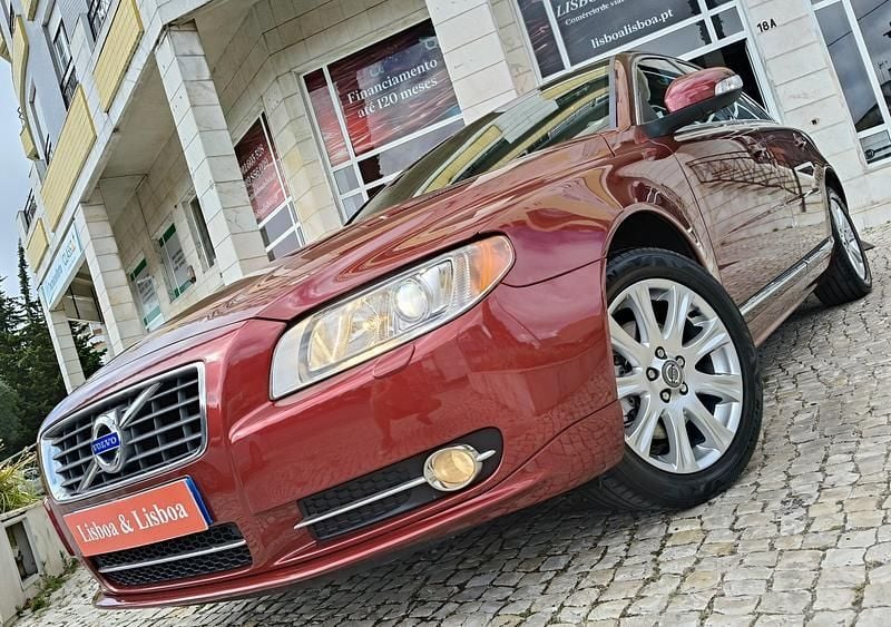 Bordoux Usado 2010 Volvo S80 Momentum Sedan | € 12.500 - Imagem 1/4