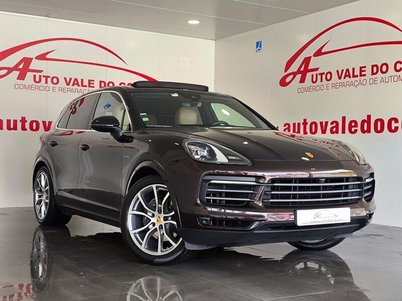 Castanho Usado 2021 Porsche Cayenne SUV | € 84.990 (Super Preço) - Imagem 1/4