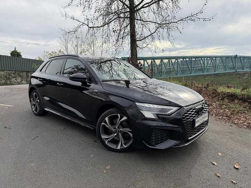 Preto Usado 2021 Audi A3 Sportback e-tron Citadino | € 29.990 (Bom preço) - Imagem 1/4