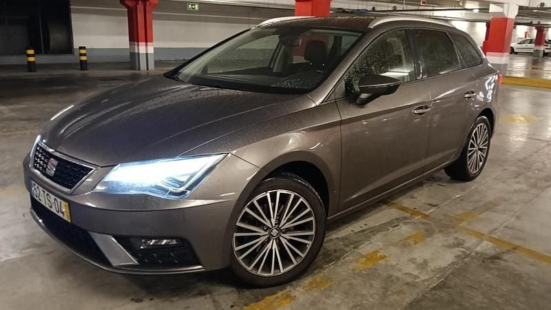 Cinzento Usado 2017 Seat Leon ST Carrinha | € 12.890 (Preço justo) - Imagem 1/4
