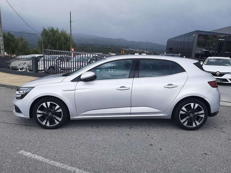 Usado Renault Mégane IV 110 HP (80 kW) 2019 Cinzento