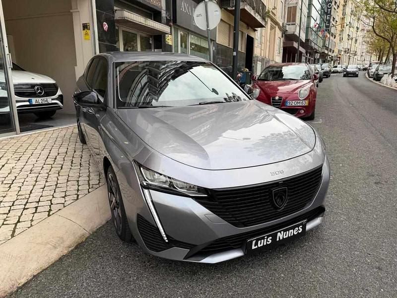 Usado Peugeot 308 SW 130 HP (95 kW) 2024 Cinzento Carrinha