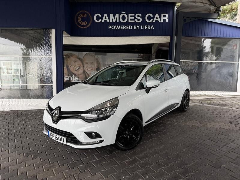 Usado Renault Clio GrandTour Dynamique 90 HP (66 kW) 2020 Branco Carrinha