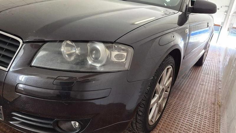 Usado Audi A3 S-Line 140 HP (102 kW) 2003 Citadino