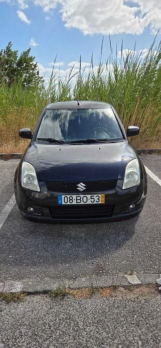 Usado 2006 Suzuki Swift Sedan | € 3.500 - Imagem 1/4