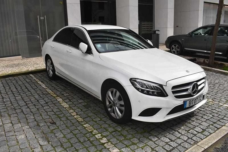 Usado Mercedes C200 184 HP (135 kW) 2019 Branco Sedan