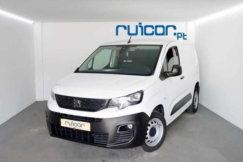 Branco Usado 2020 Peugeot Partner Premium Monovolume | € 16.500 (Caro) - Imagem 1/4