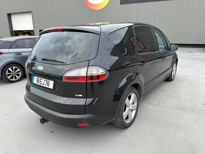 Usado Ford S-MAX S 125 HP (91 kW) 2007 Preto Monovolume