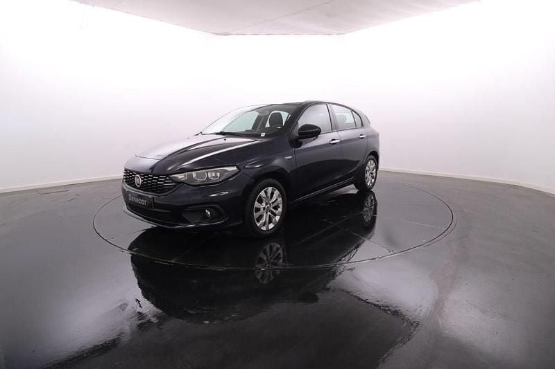 Azul Usado 2019 Fiat Tipo | € 15.950 (Caro) - Imagem 1/4