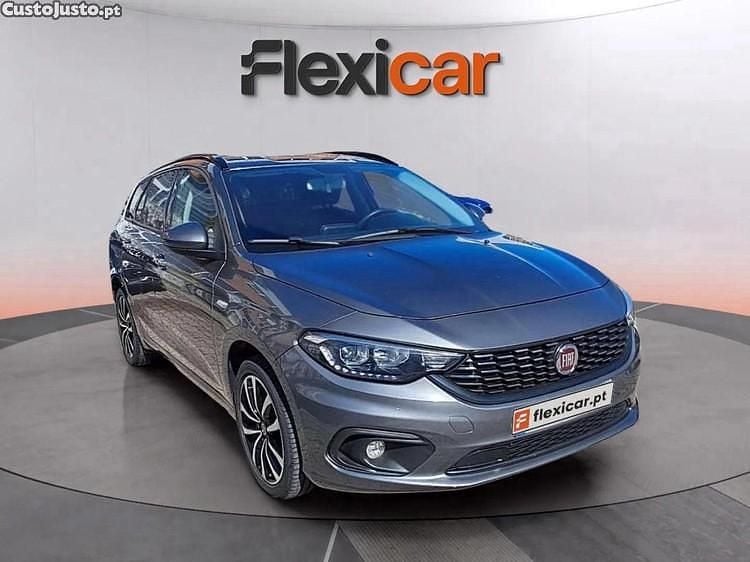 Cinza Usado 2020 Fiat Tipo Lounge | € 11.990 (Caro) - Imagem 1/1